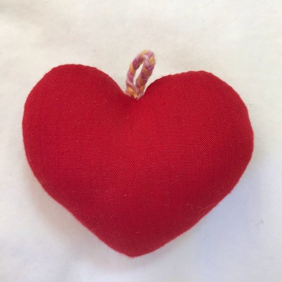 Me hand embroidered heart 💕 keychain ornament - Picture 2 of 3